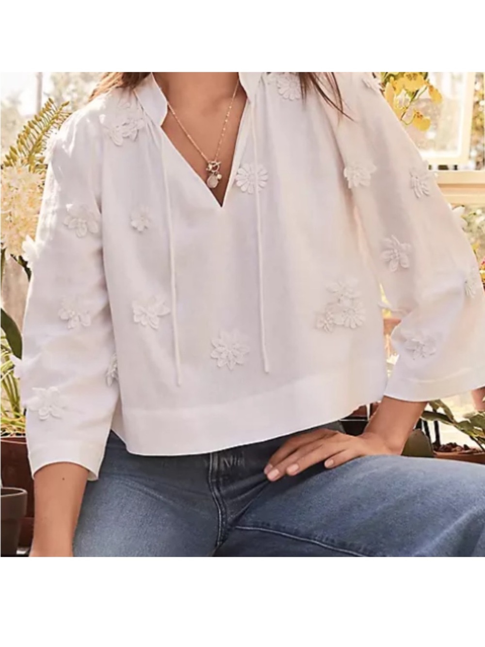 Ann Taylor LOFT White Linen Floral Appliqué Crop Top XS